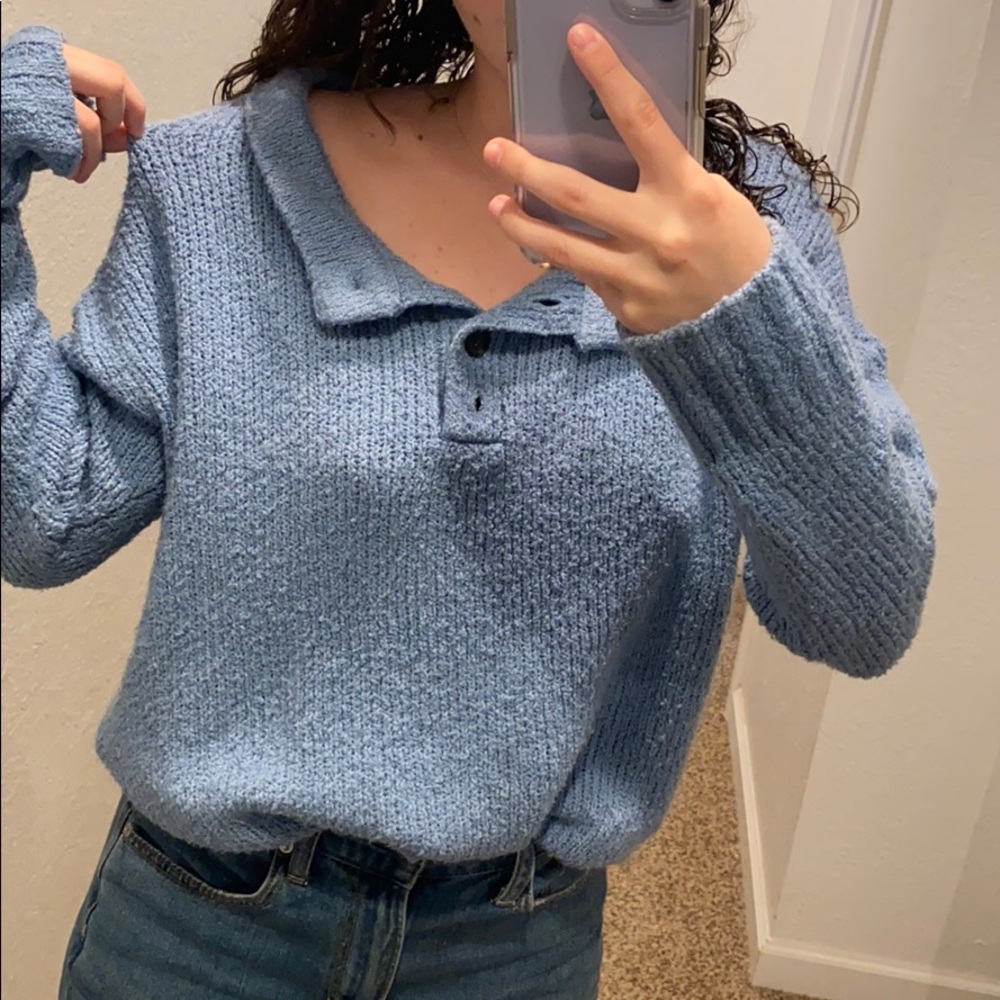 American eagle sweater
